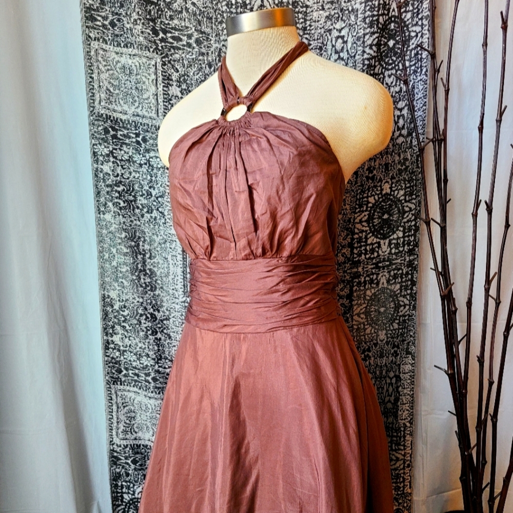 WHBM..STUNNING DRESS